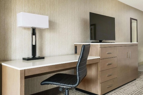 DoubleTree By Hilton Colorado Springs image 10