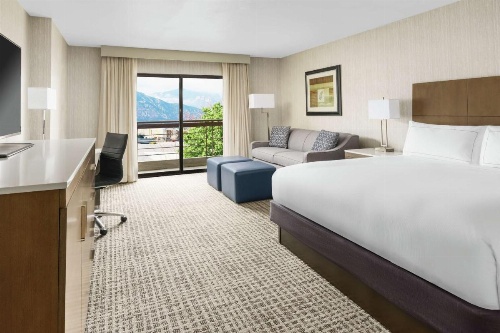 DoubleTree By Hilton Colorado Springs image 19