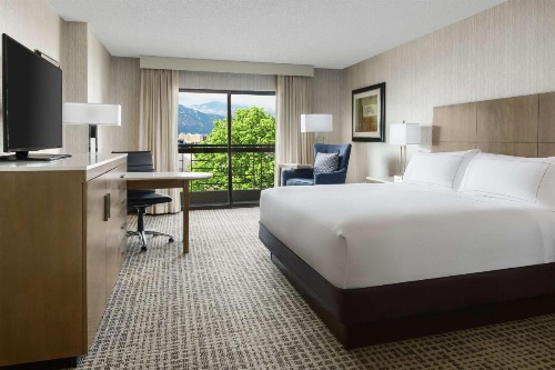 DoubleTree By Hilton Colorado Springs image 26